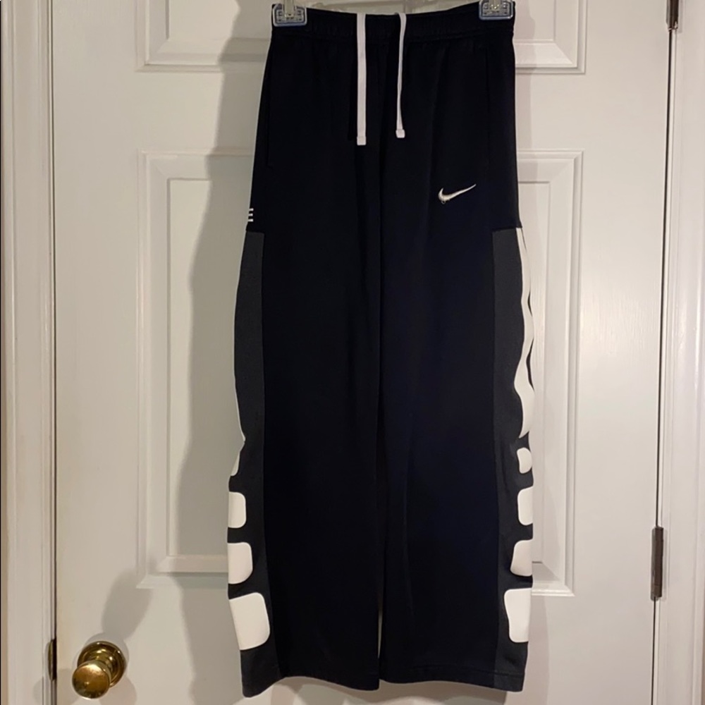 Nike therma-fit sweat pants